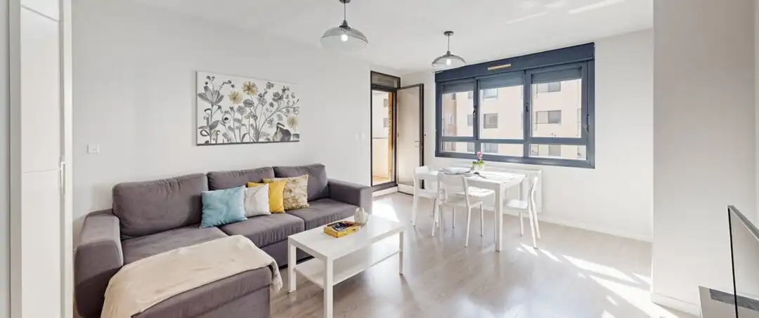 Sala d'estar de Pis en venda en  Madrid Capital amb Calefacció, Terrassa i Traster