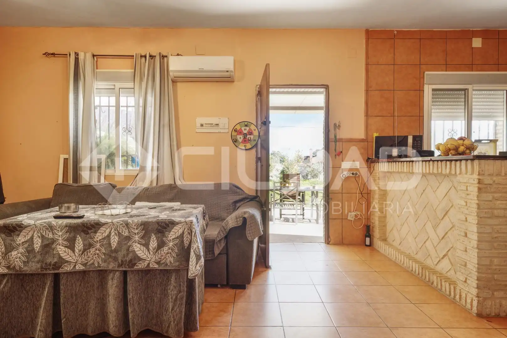 Küche von Haus oder Chalet zum Verkauf in La Puebla del Río mit Klimaanlage, Privatgarten und Terrasse