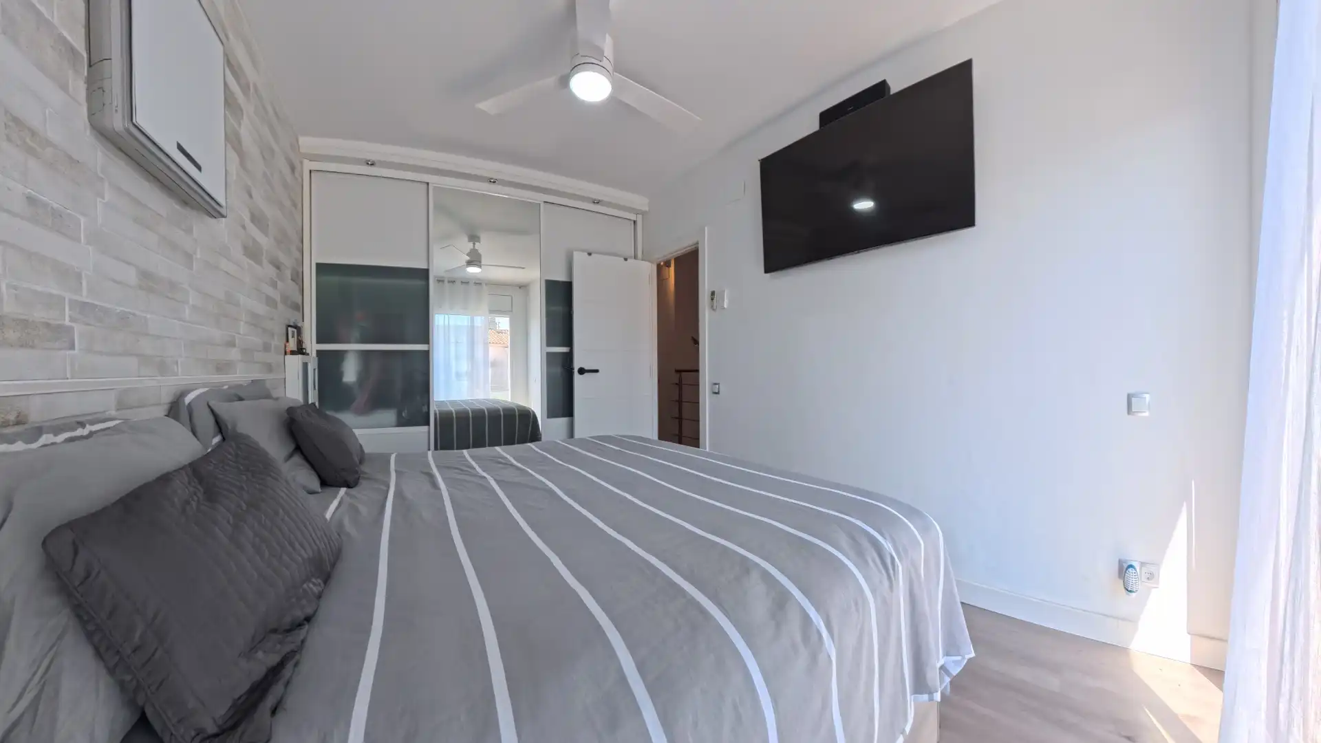 Bedroom of Detached homes for sale in Cubelles  with Air Conditioner, Heating and Private garden