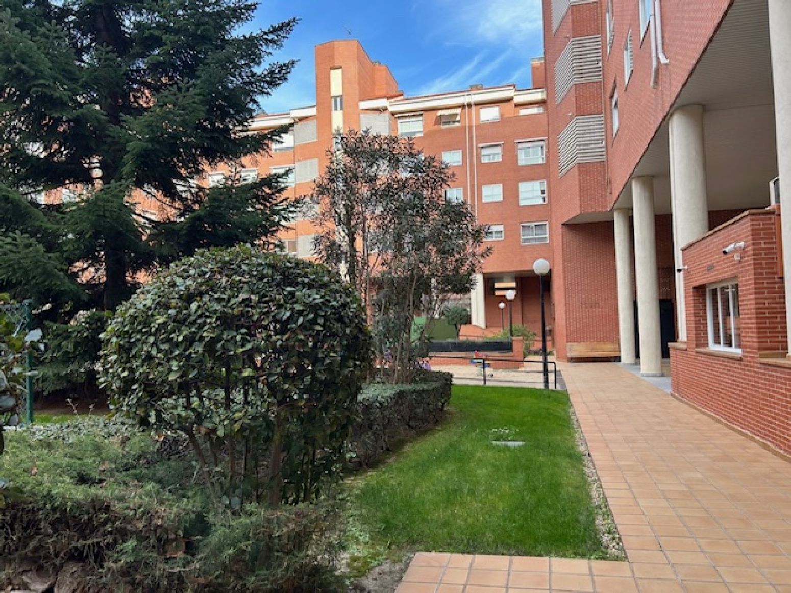 Vista exterior de Pis en venda en  Madrid Capital amb Aire condicionat, Calefacció i Parquet