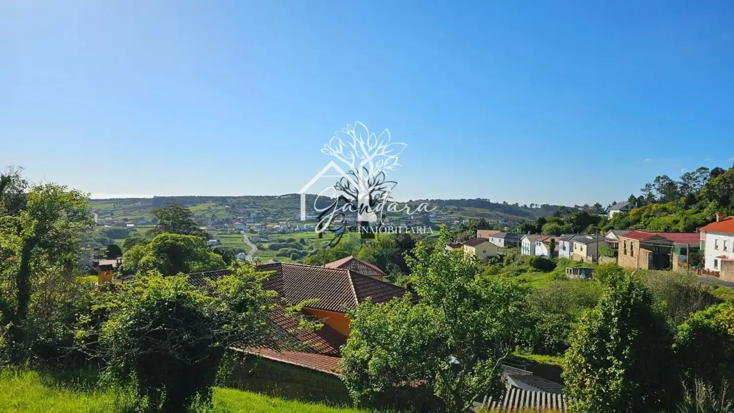 Vista exterior de Casa o xalet en venda en Ferrol amb Calefacció i Traster