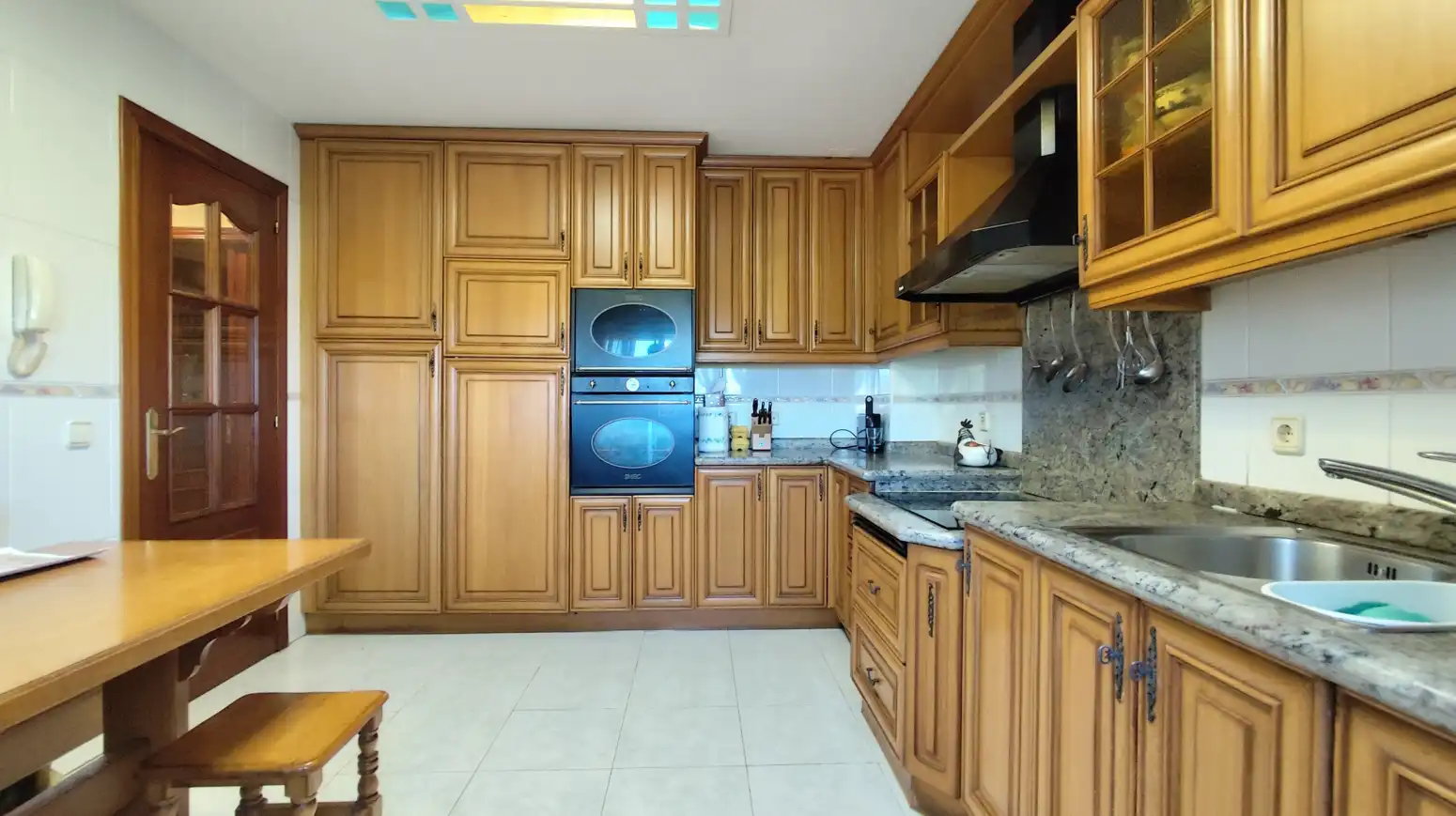 Kitchen of Houses for sale in  Logroño  with Air Conditioner, Heating and Parquet flooring