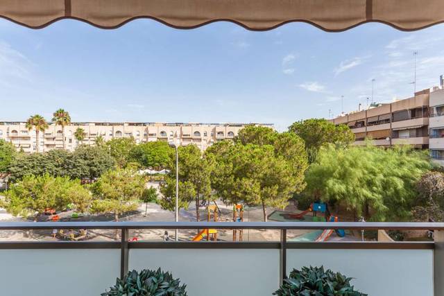 Piso en Venta en Calle Doctor Jiménez Díaz, 1 en Centro