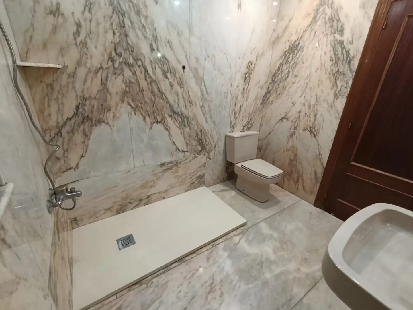 Bathroom of Houses for sale in Santa María de Cayón  with Heating and Private garden