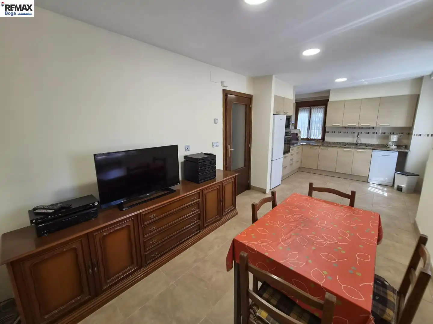 Sala d'estar de Casa o xalet en venda en Berastegi amb Calefacció, Jardí privat i Terrassa
