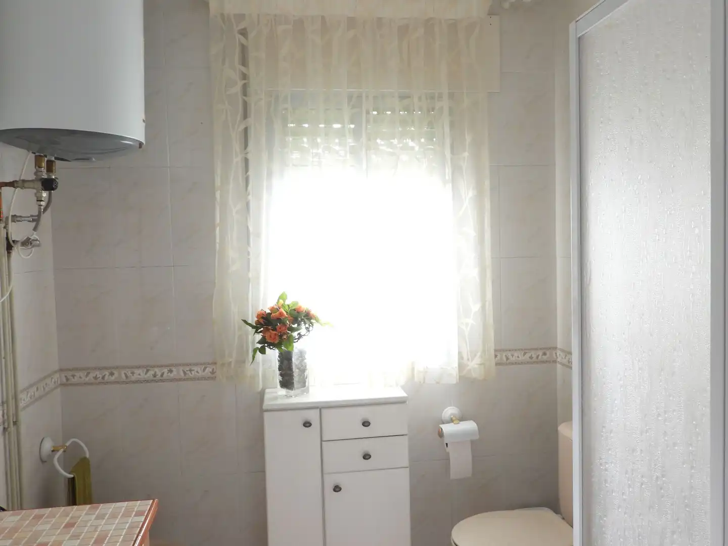 Bany de Casa o xalet en venda en Pezuela de las Torres amb Calefacció, Jardí privat i Moblat