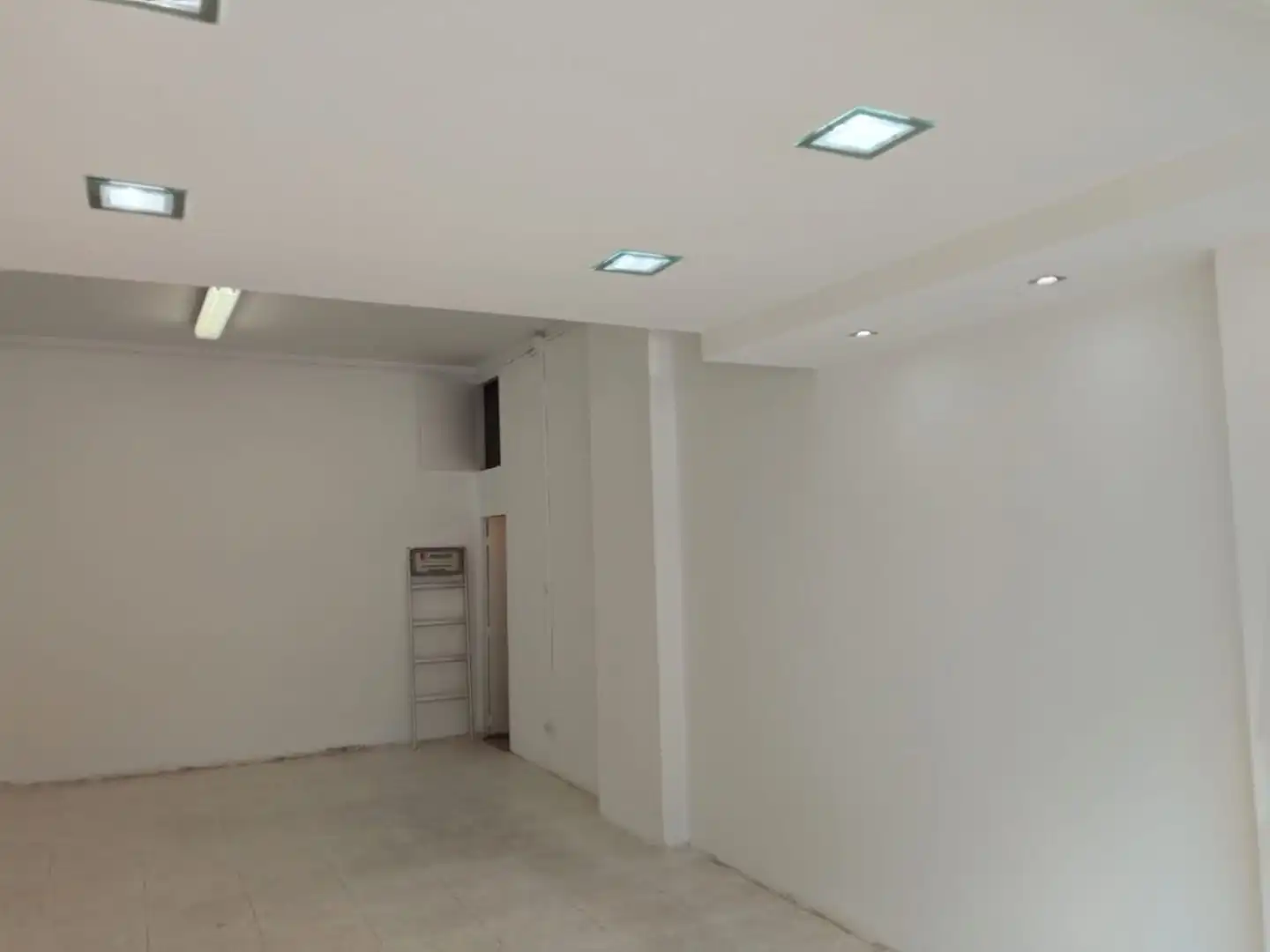 Business premises for sale in C Santa Maria de Mazzarello 84, imagen 6