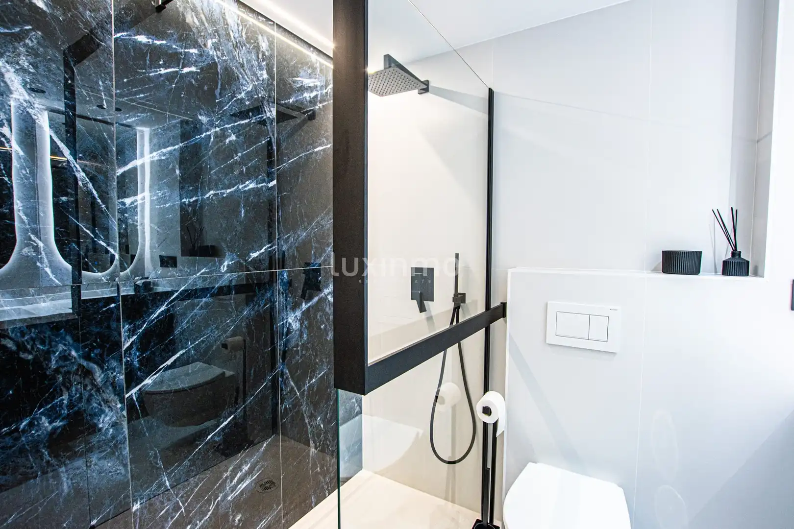Bathroom of Flat for sale in Calpe / Calp  with Air Conditioner, Heating and Terrace