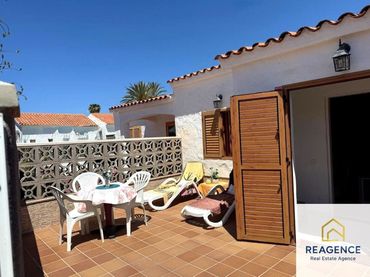 Chalet con piscina en venta en Avenida Estados Unidos