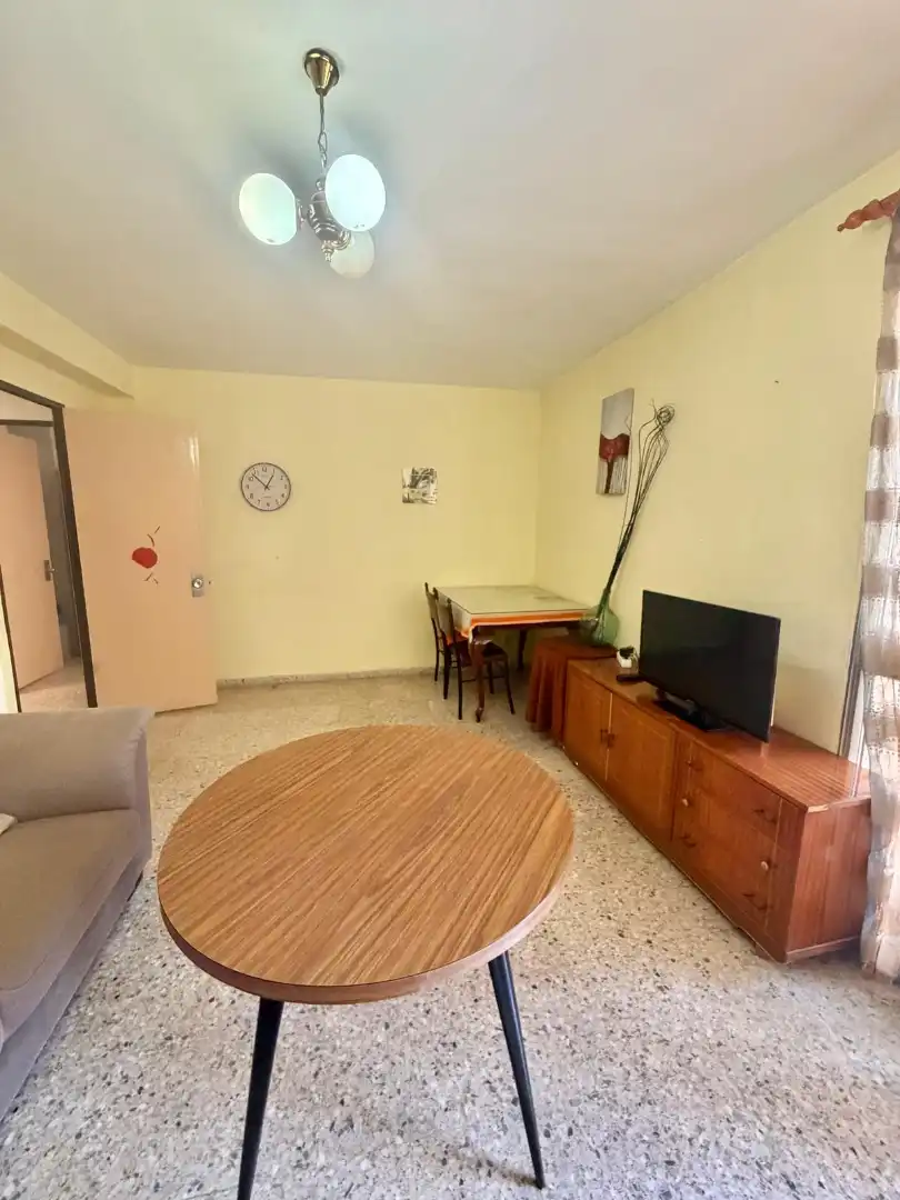 Sala d'estar de Pis en venda en Jaén amb Aire condicionat, Moblat i Balcó