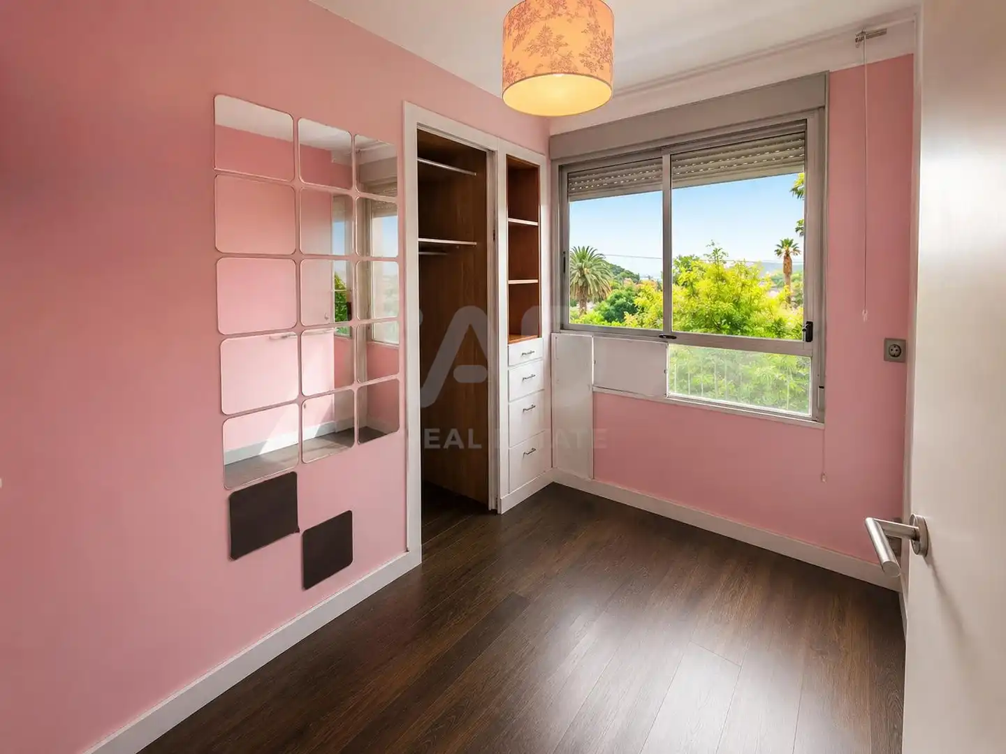 Habitación de Casa adosada en venta en Alicante / Alacant con Terraza