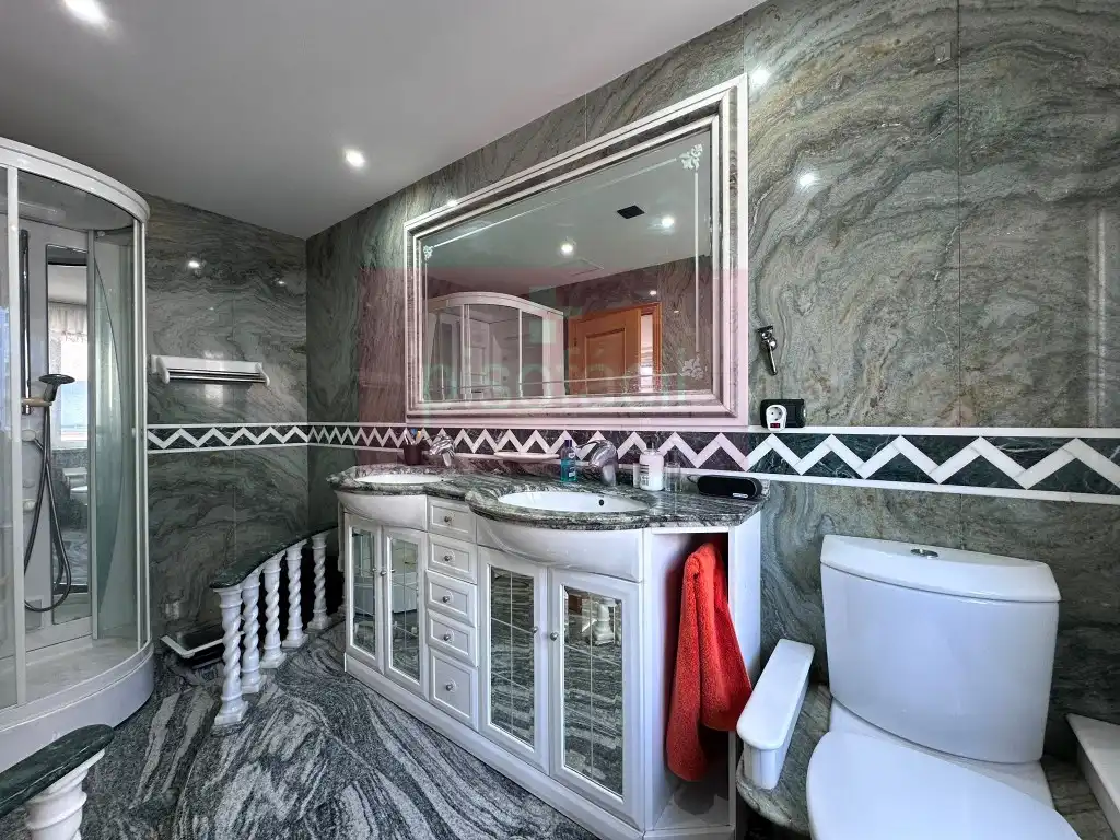 Baño de Piso en venta en Lugo