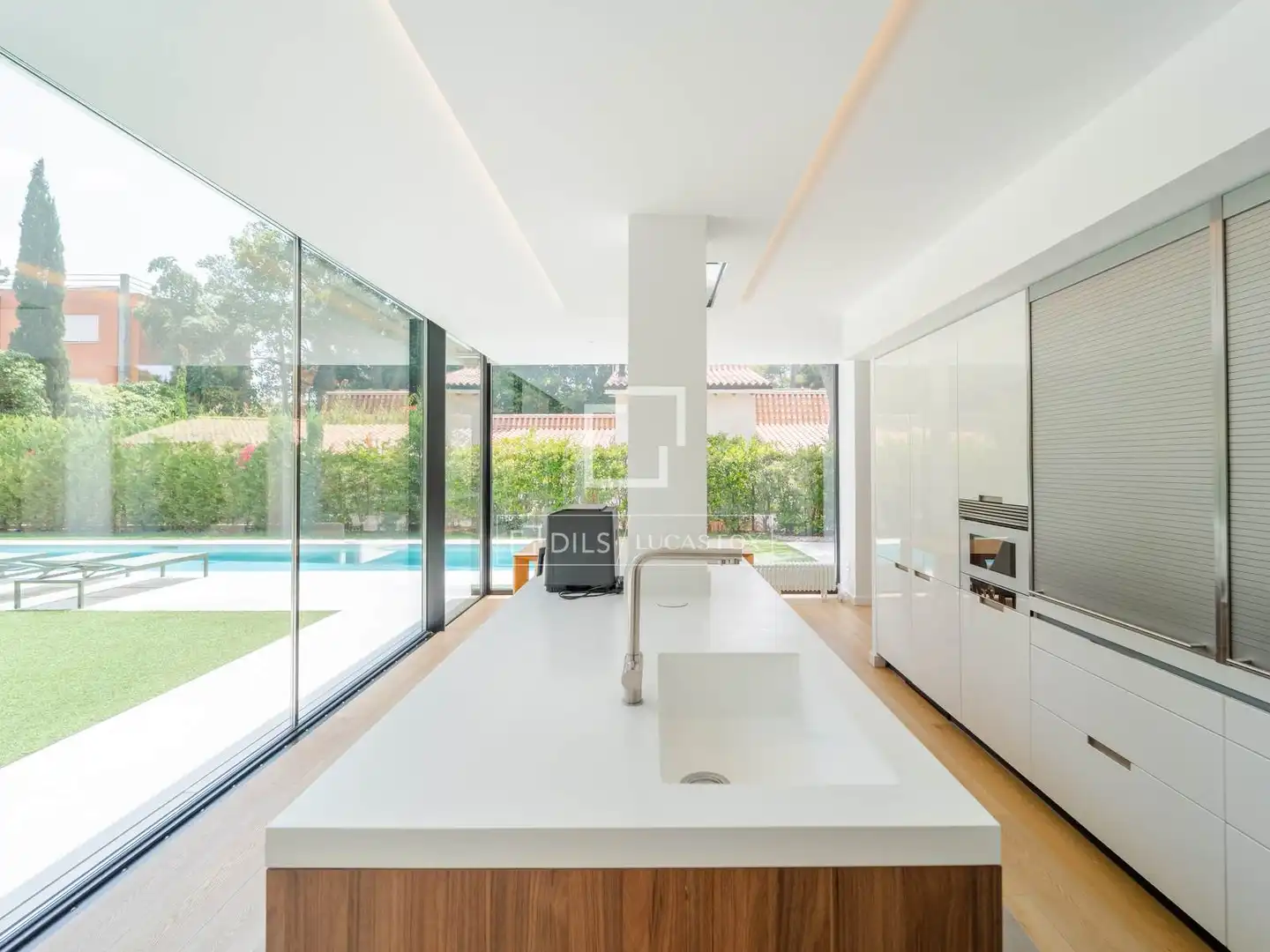 Cocina de Casa o chalet en venta en Godella con Aire acondicionado, Calefacción y Jardín privado