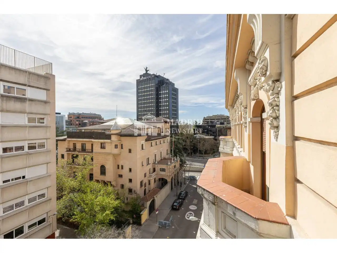Flat with terrace to rent in Calle Fortuny