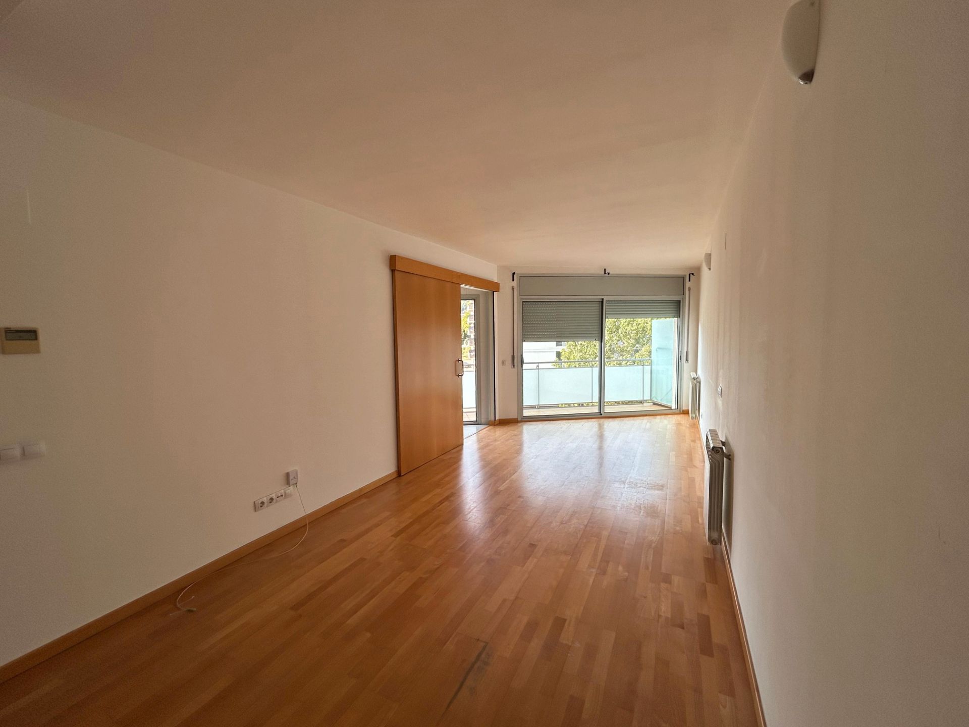 Sala d'estar de Pis en venda en Montornès del Vallès amb Aire condicionat, Calefacció i Parquet