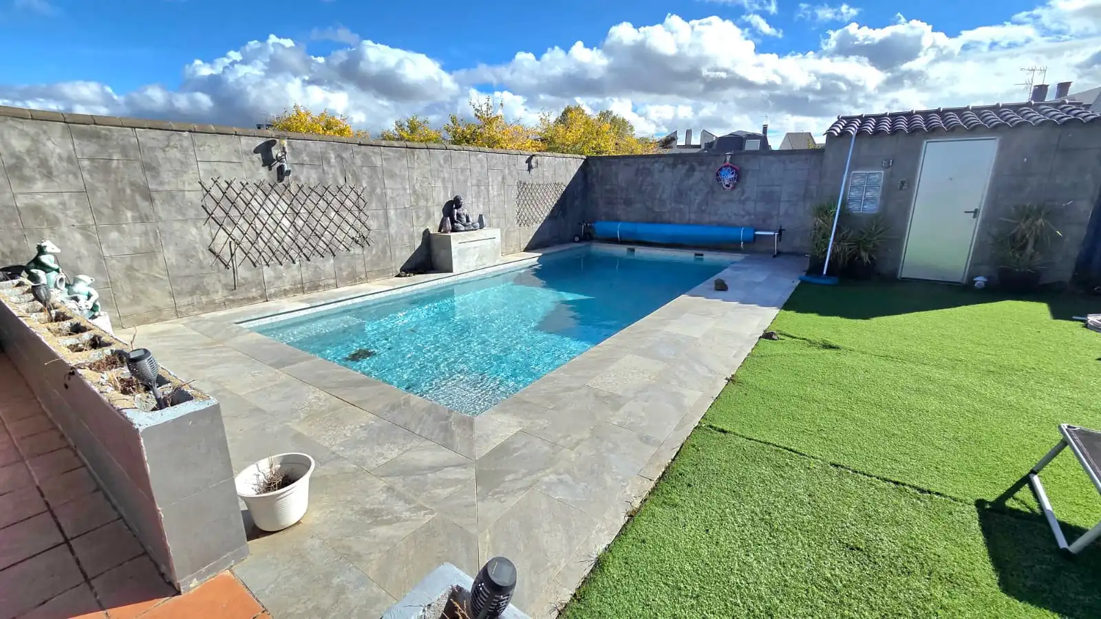 Piscina de Casa adosada en venda en Illescas amb Aire condicionat, Calefacció i Jardí privat