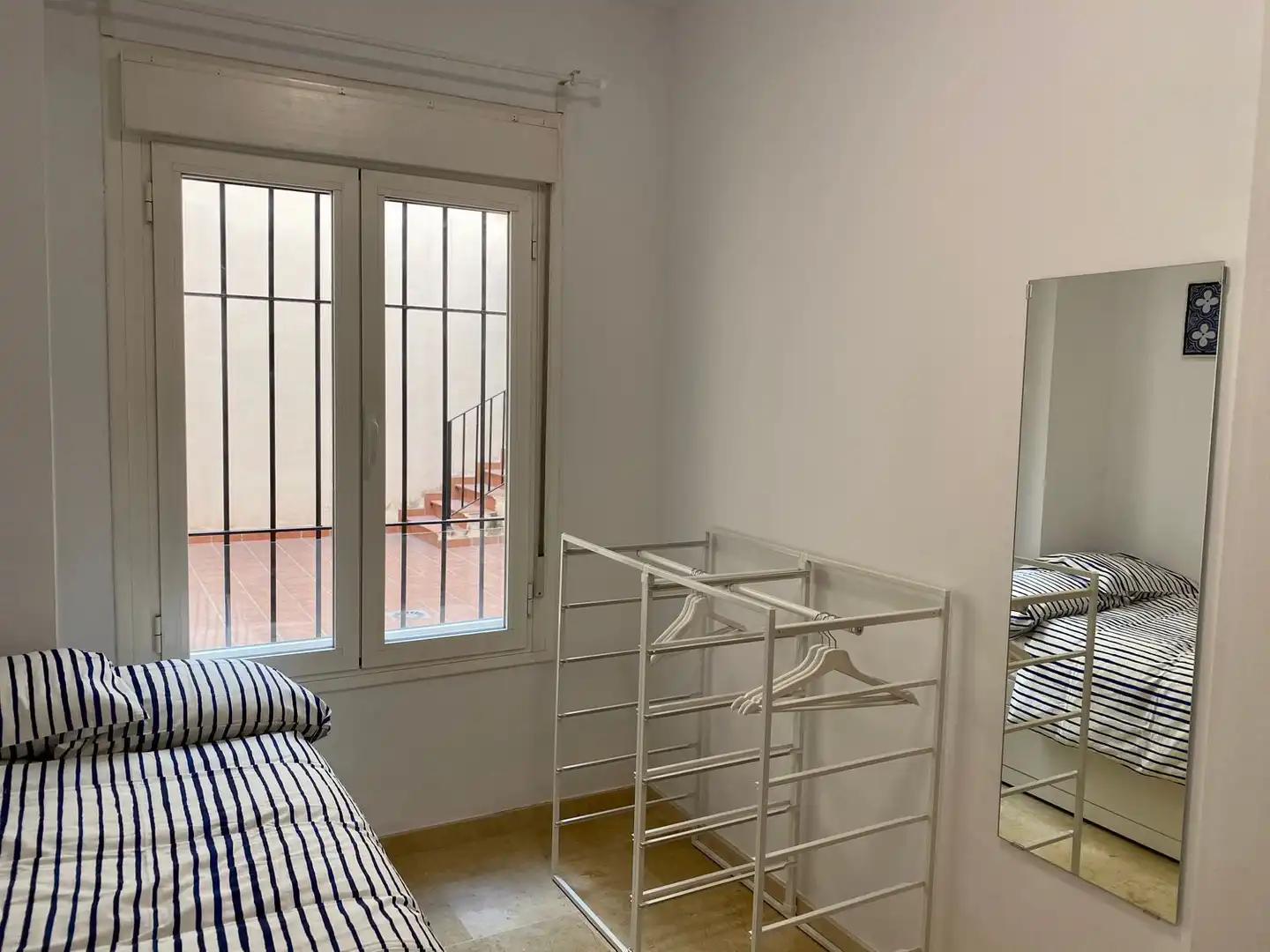 Bedroom of Flat for rent in Málaga  with Air Conditioner, Heating and Terrace