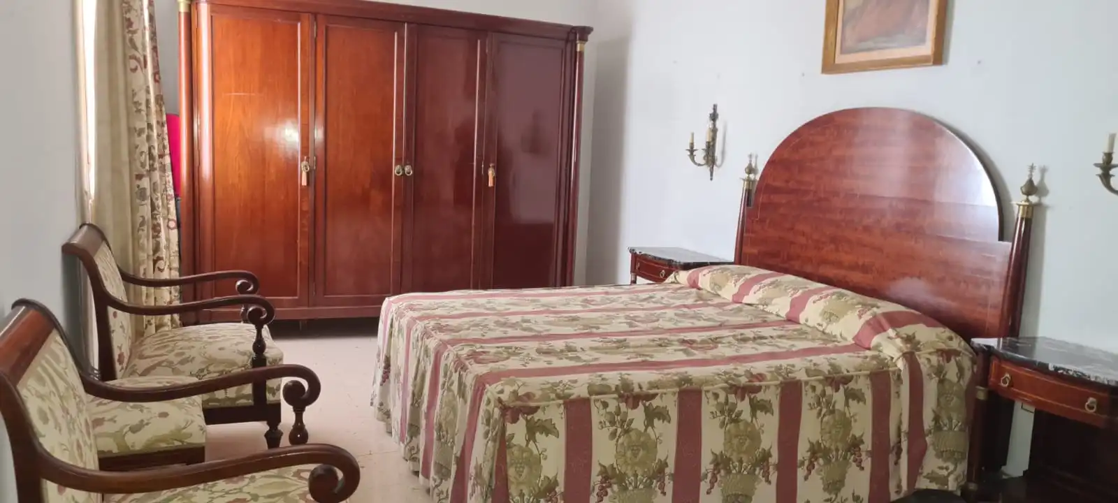 Bedroom of Flat for sale in Sevilla  with Furnished