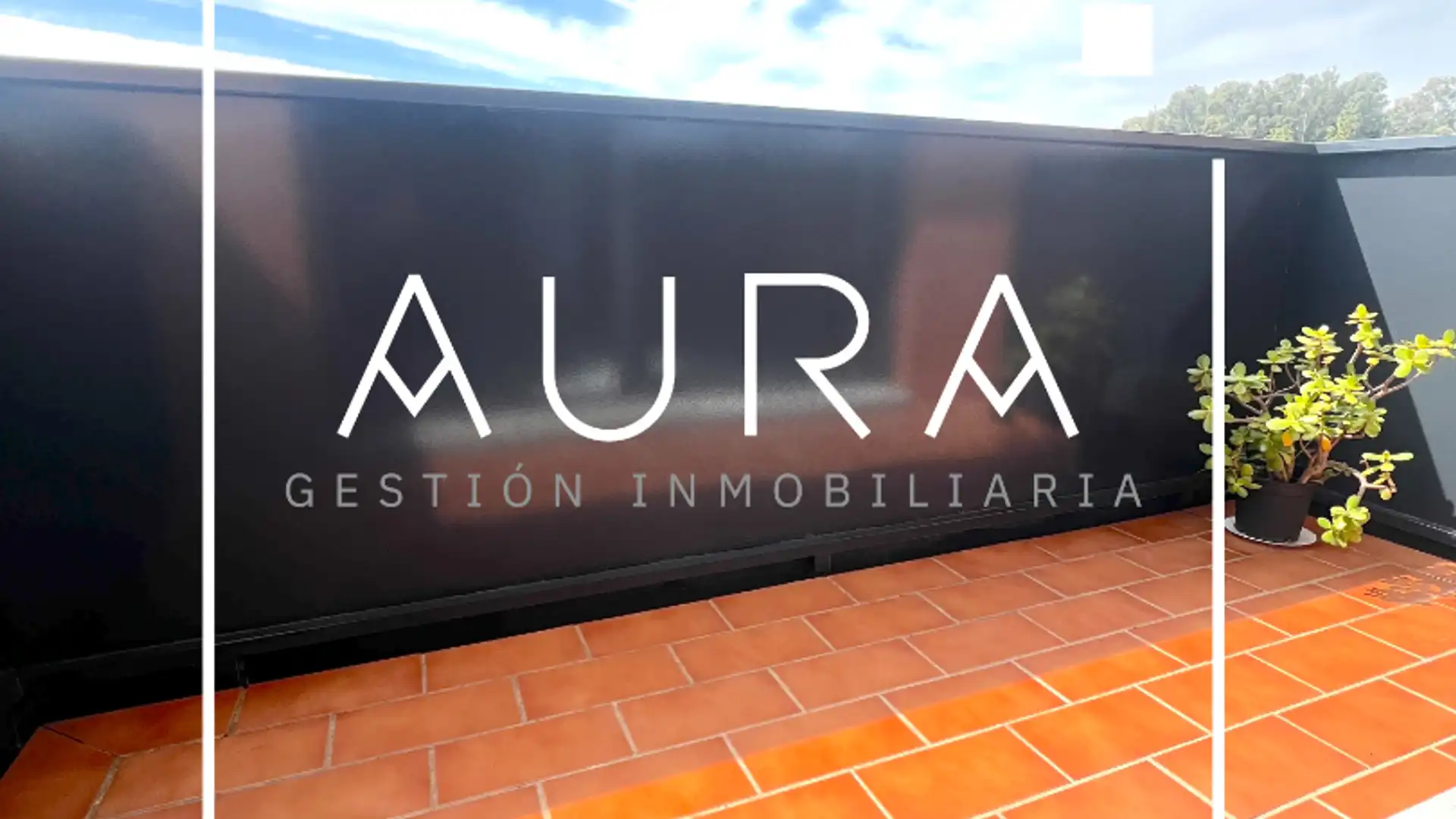 Exterior view of Flat for sale in  Huelva Capital  with Terrace, Storage room and Balcony