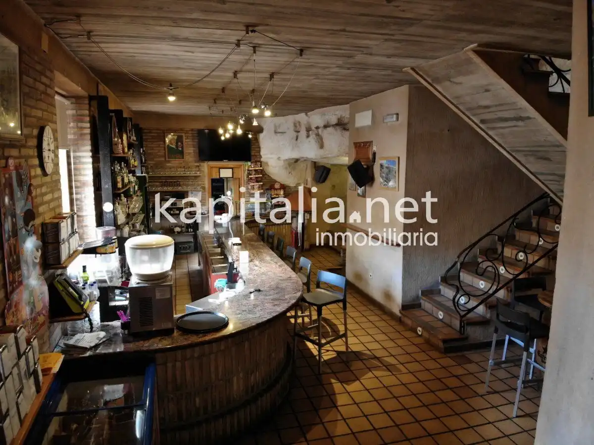 Commercial properties for sale in Bocairent  with Air Conditioner and Furnished