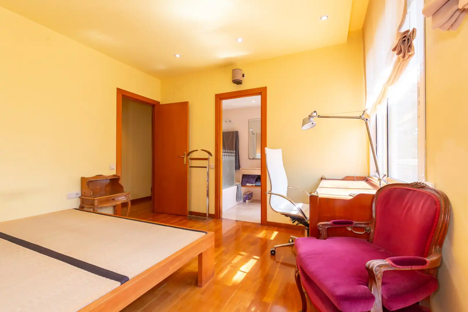 Habitación de Piso en venta en Esplugues de Llobregat con Aire acondicionado, Calefacción y Trastero
