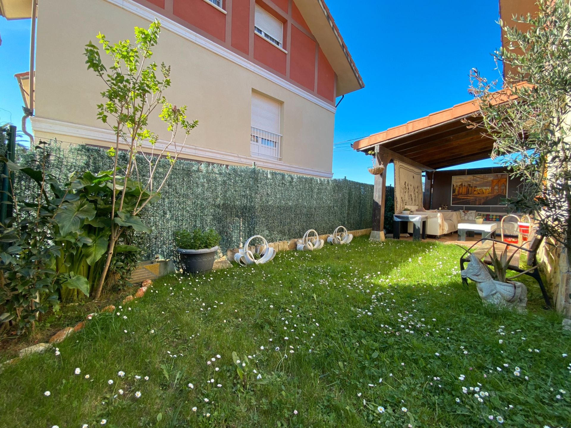 Jardí de Casa o xalet en venda en Guriezo amb Calefacció, Jardí privat i Moblat