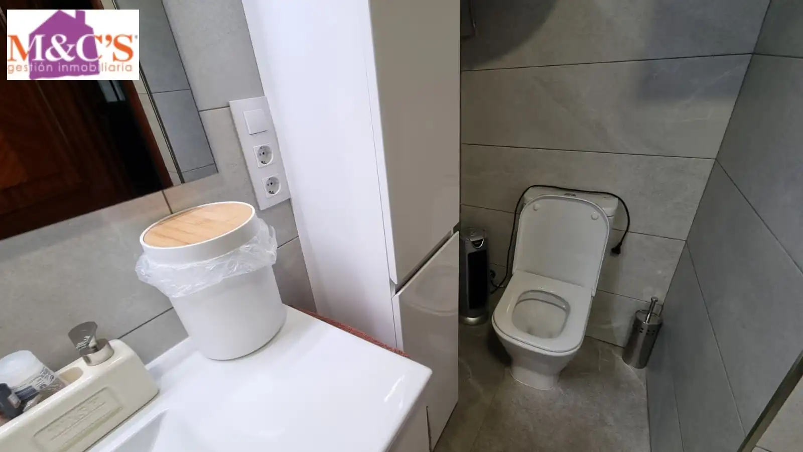 Bany de Casa o xalet en venda en Puertollano amb Aire condicionat, Calefacció i Jardí privat