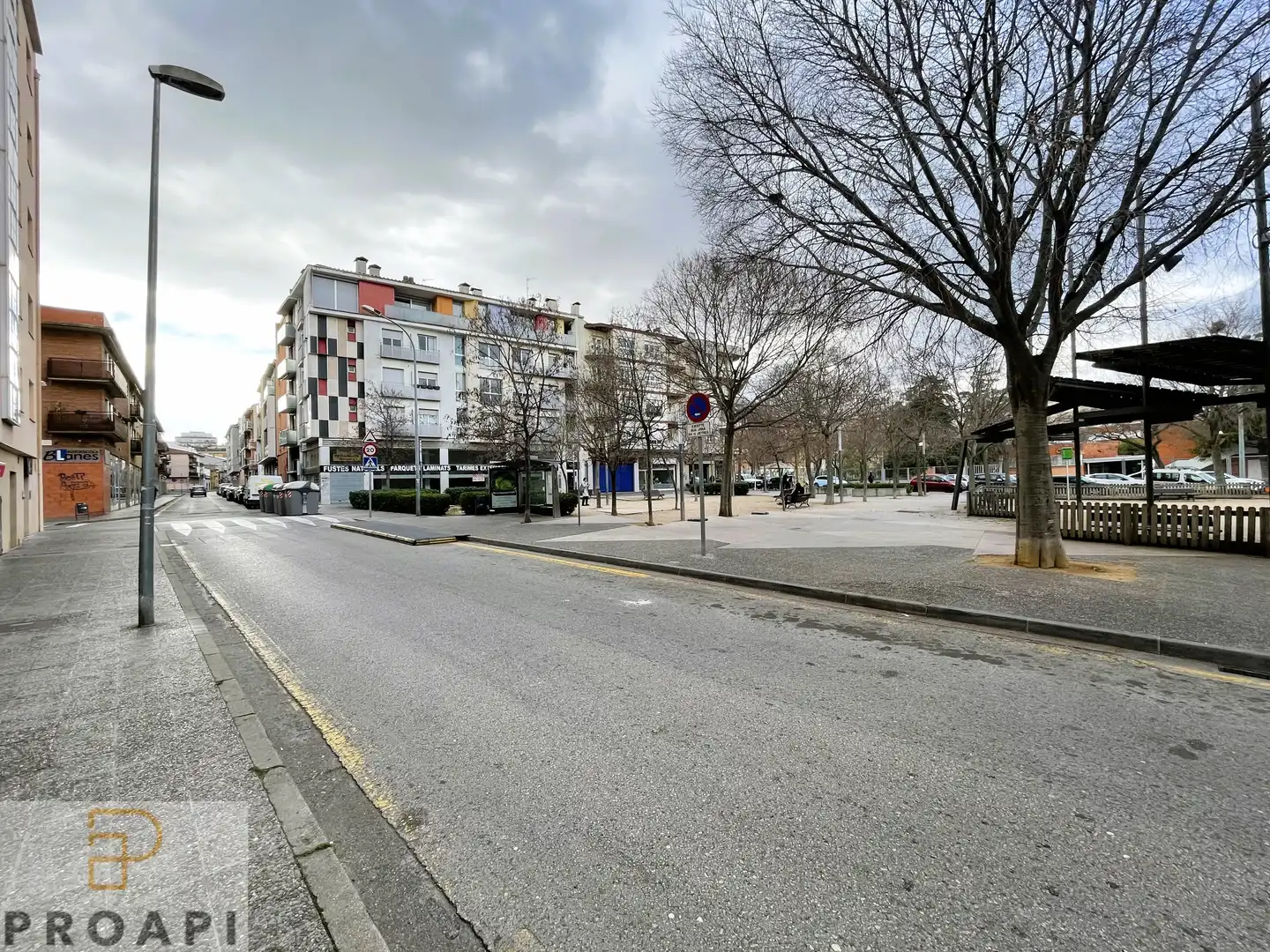 Local comercial en alquiler en Eixample Sud – Migdia
