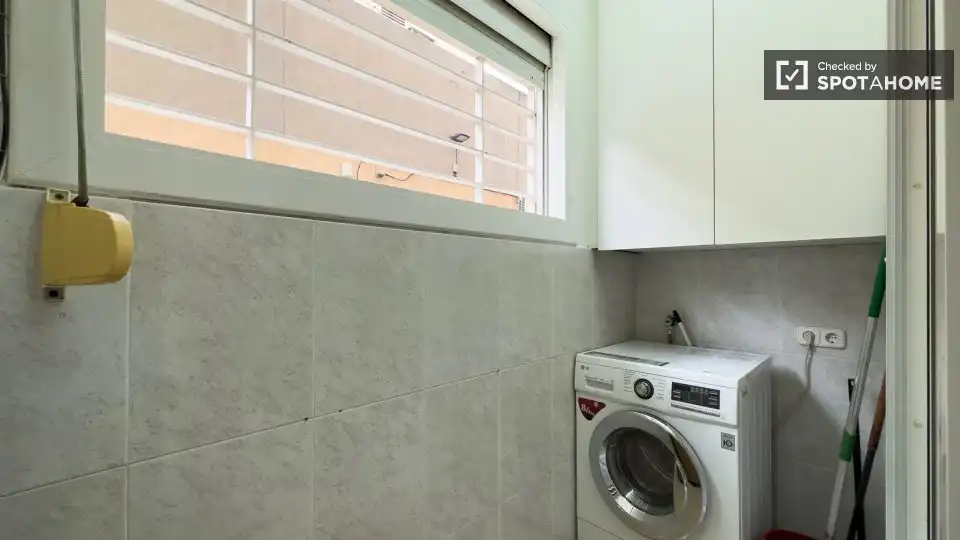 Habitació a La Verneda i la Pau