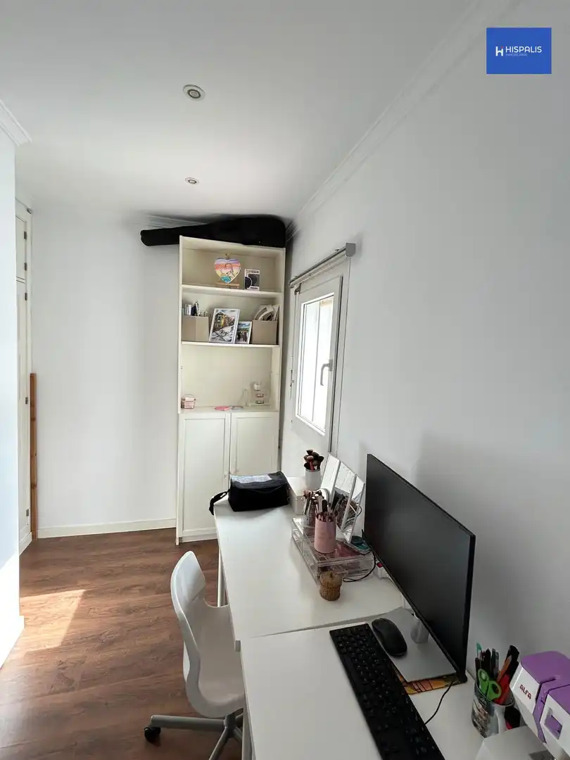 Habitación de Piso en venta en Sevilla con Aire acondicionado, Parquet y Amueblado