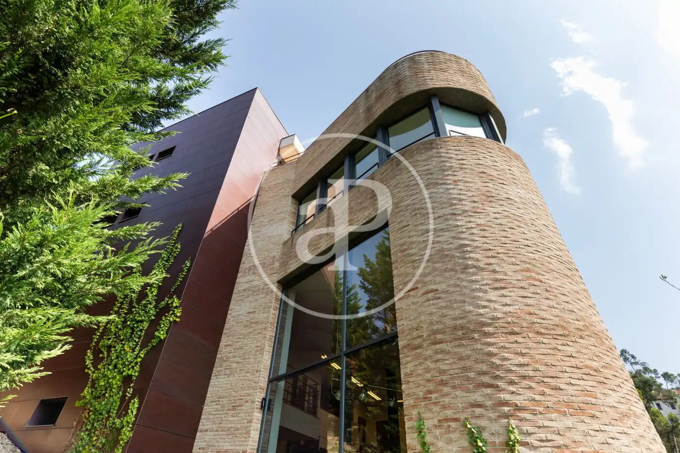 Exterior view of Houses for sale in Sant Cugat del Vallès  with Air Conditioner, Heating and Private garden