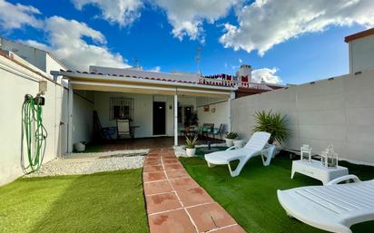 Jardí de Casa adosada en venda en Chiclana de la Frontera amb Aire condicionat, Jardí privat i Traster