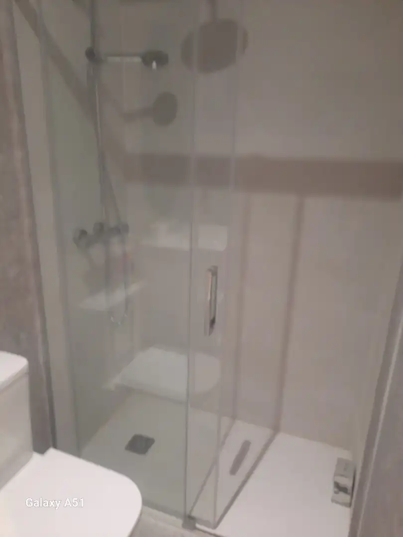 Bathroom of Flat for rent in Zaragoza  with Air Conditioner, Heating and Parquet flooring