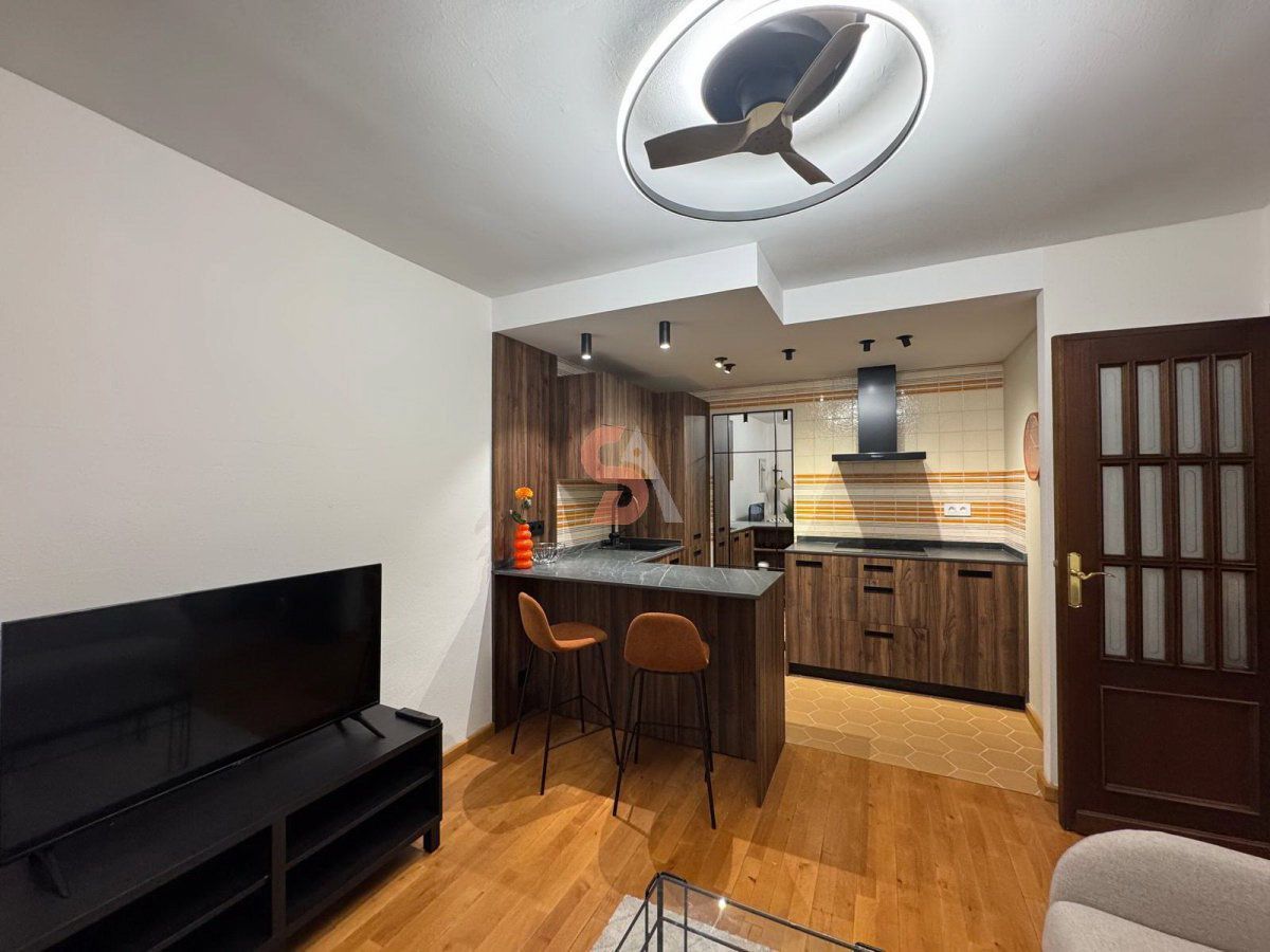 Pis de lloguer a CAMPANAS, Centro