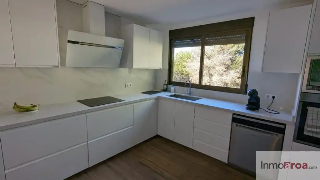 Küche von Haus oder Chalet zur Miete in Riba-roja de Túria mit Klimaanlage, Heizung und Privatgarten