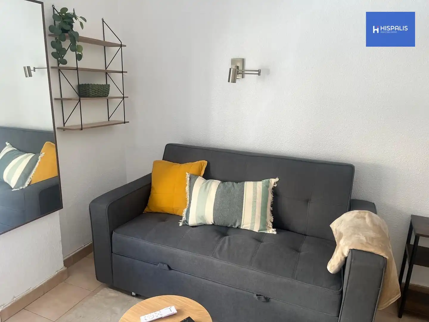 Sala de estar de Estudio de alquiler en Sevilla con Amueblado