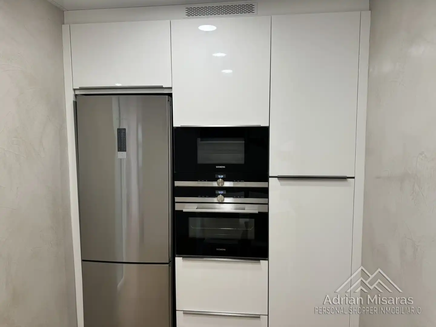 Cocina de Ático en venta en Barcelona con Aire acondicionado, Terraza y Amueblado