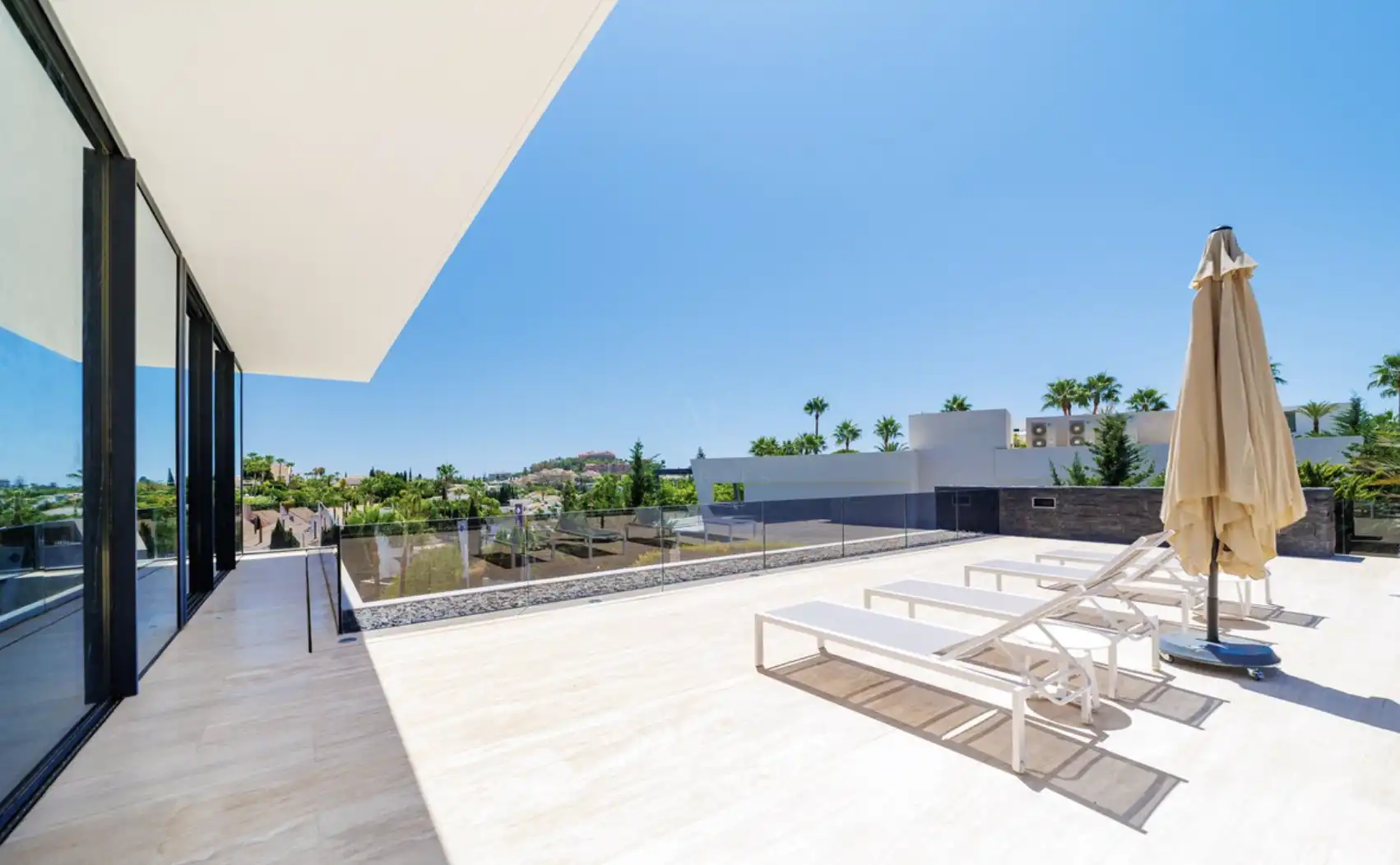 Terraza de Casa o chalet de alquiler en Marbella con Aire acondicionado, Jardín privado y Terraza