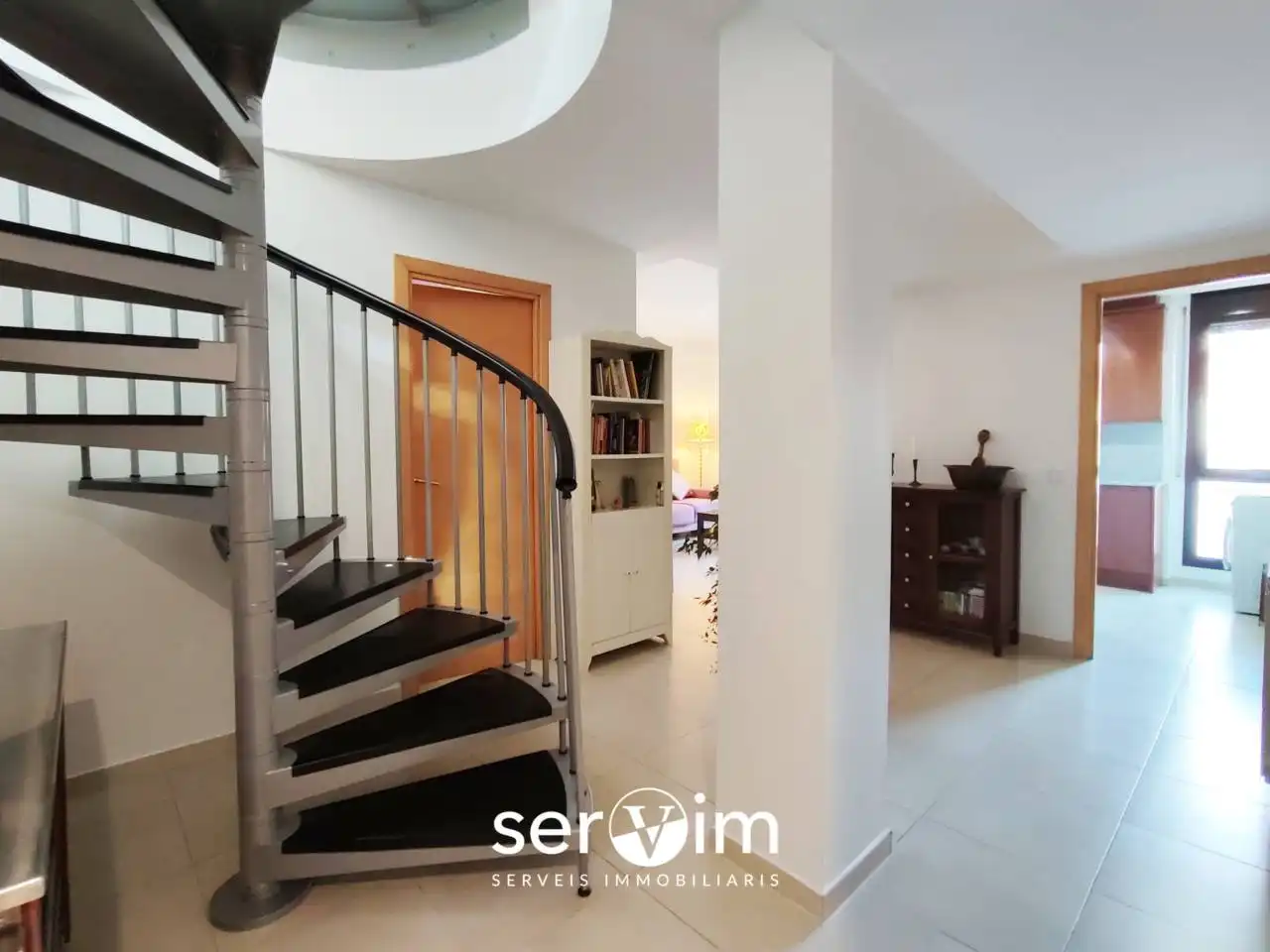 Piso en venta en Girona con Calefacción y Terraza