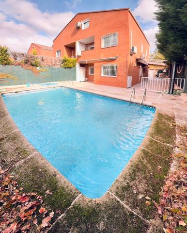 Casa-chalet en Venta en Calle Sebastiao Salgado en Casco Histórico