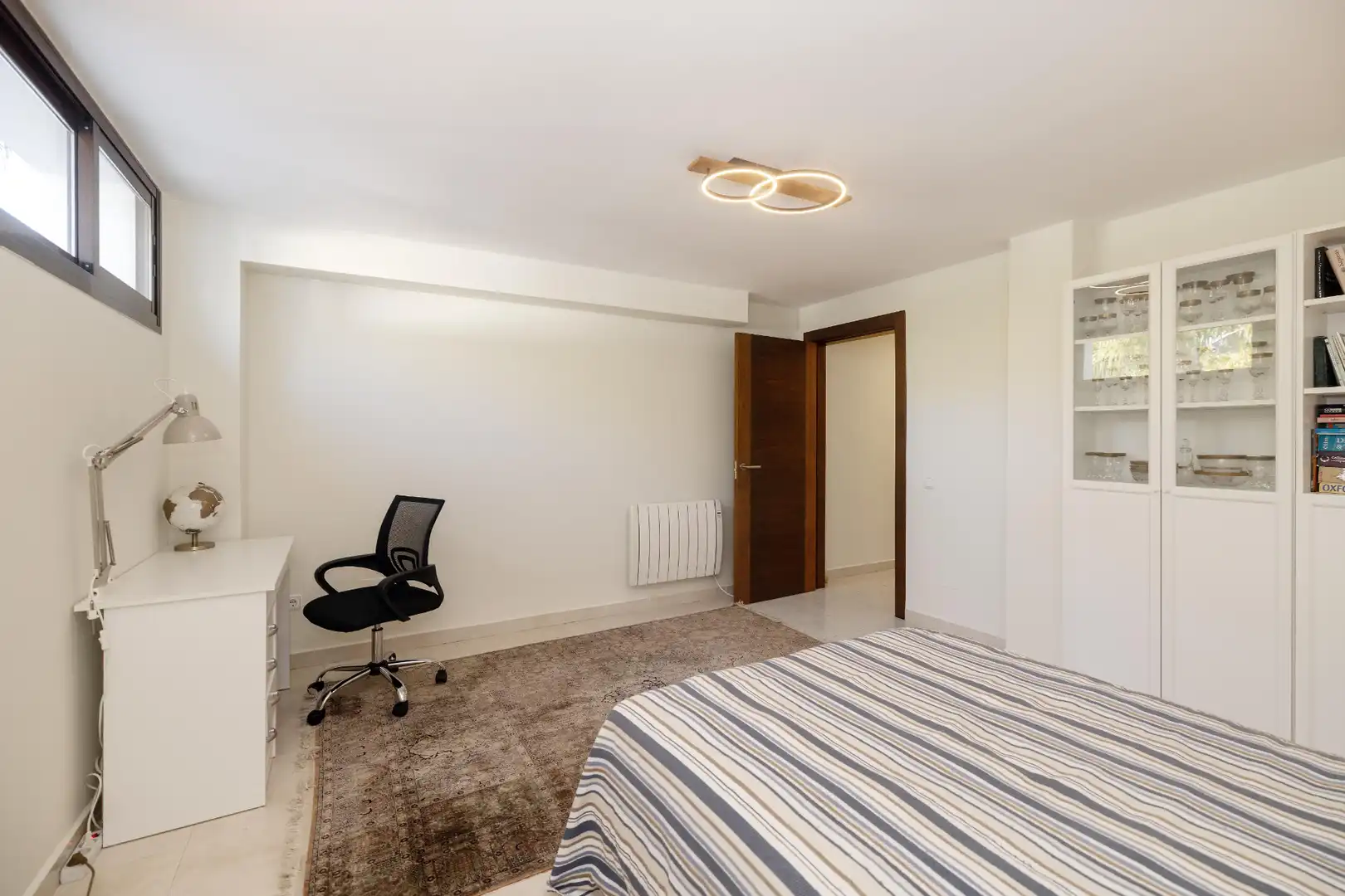 Dormitori de Casa o xalet en venda en Marbella amb Aire condicionat, Jardí privat i Terrassa