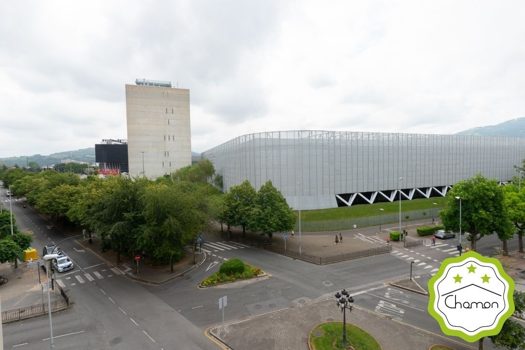 Vista exterior de Pis en venda en Barakaldo  amb Calefacció i Traster