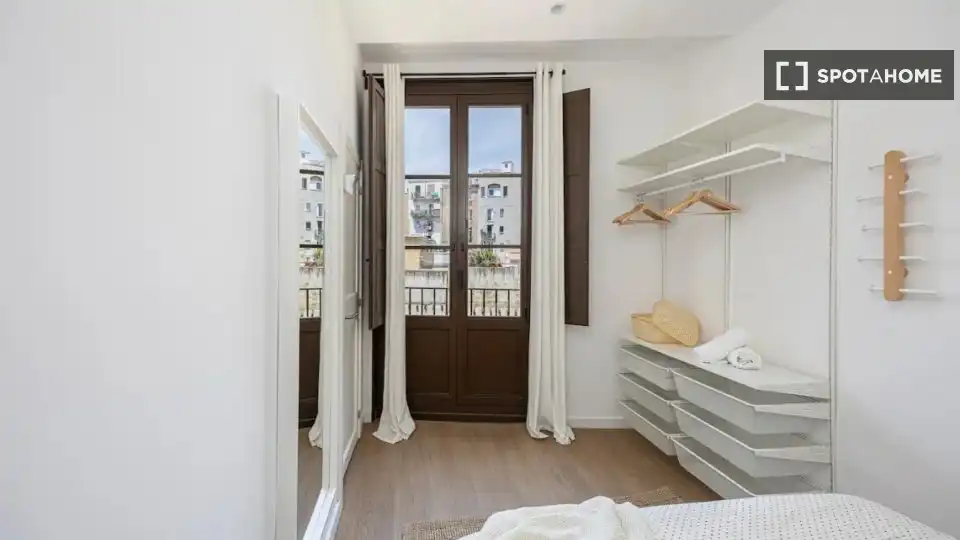 Habitación de Piso de alquiler en Barcelona con Aire acondicionado, Calefacción y Amueblado