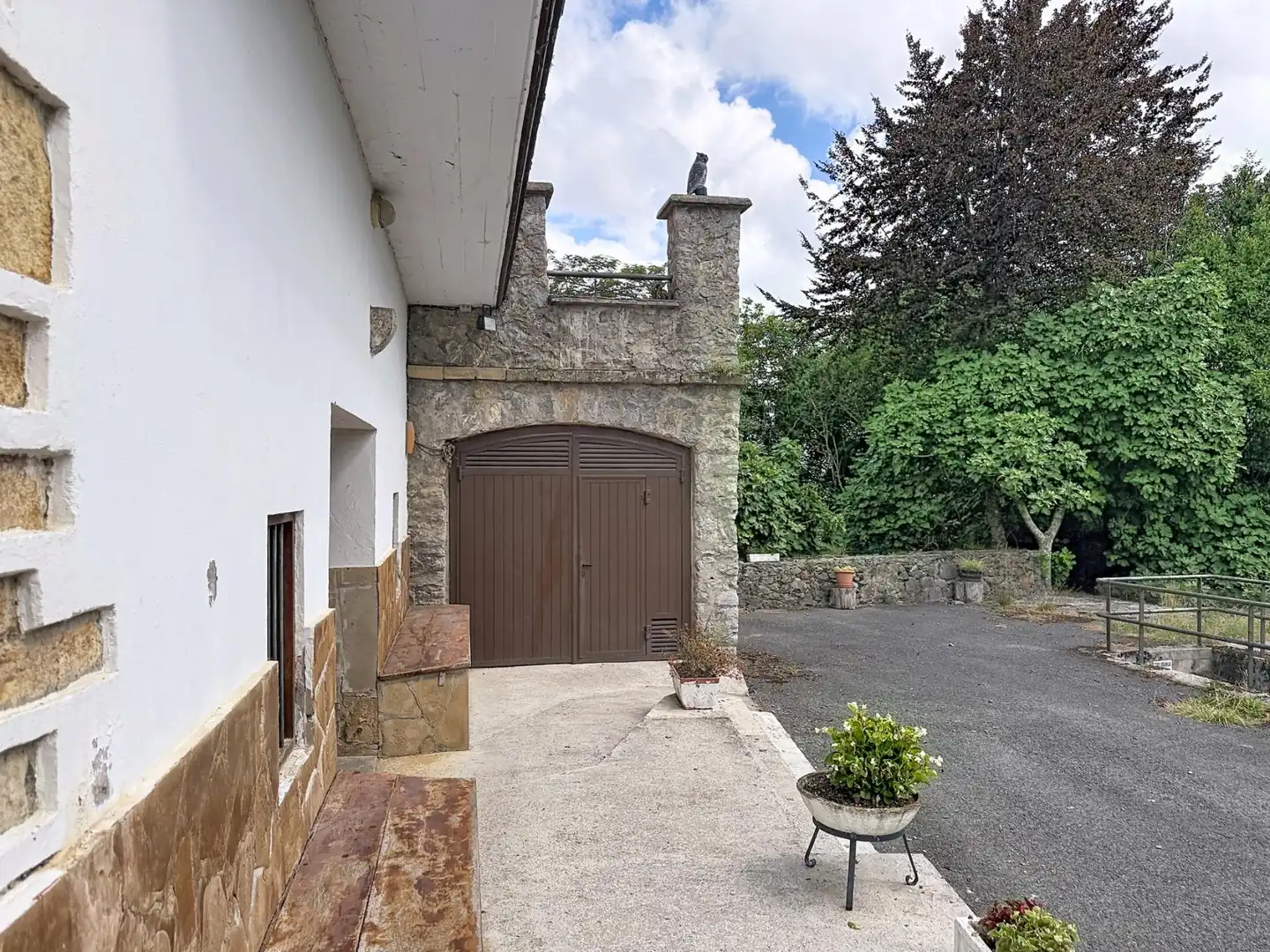 Exterior view of Houses for sale in Hernani  with Heating, Private garden and Storage room