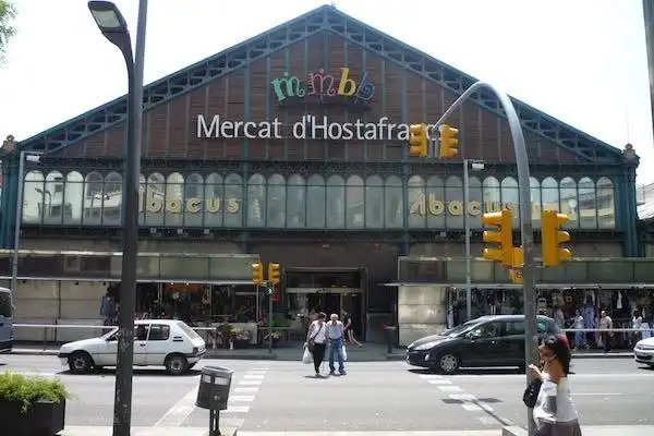 Edificio en venta en Sants - Montjuïc