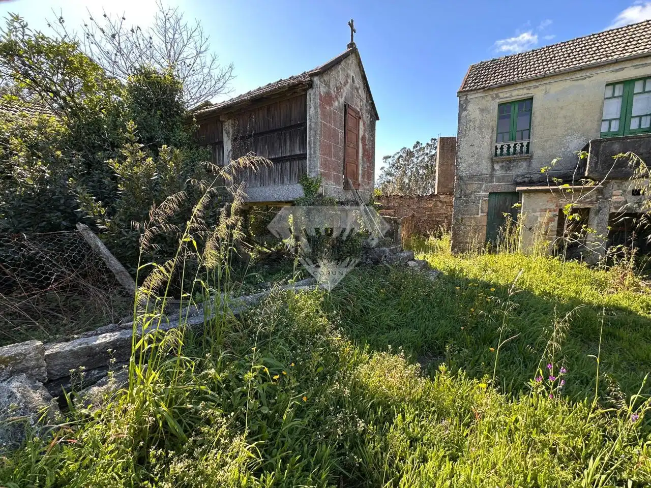 Casa rústica amb jardí en venda a PEREIRO, imagen 3