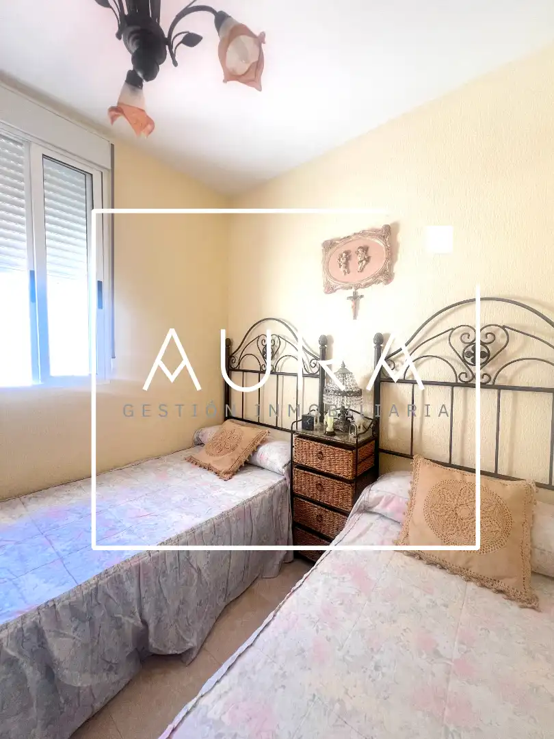 Habitación de Casa adosada en venta en Aljaraque