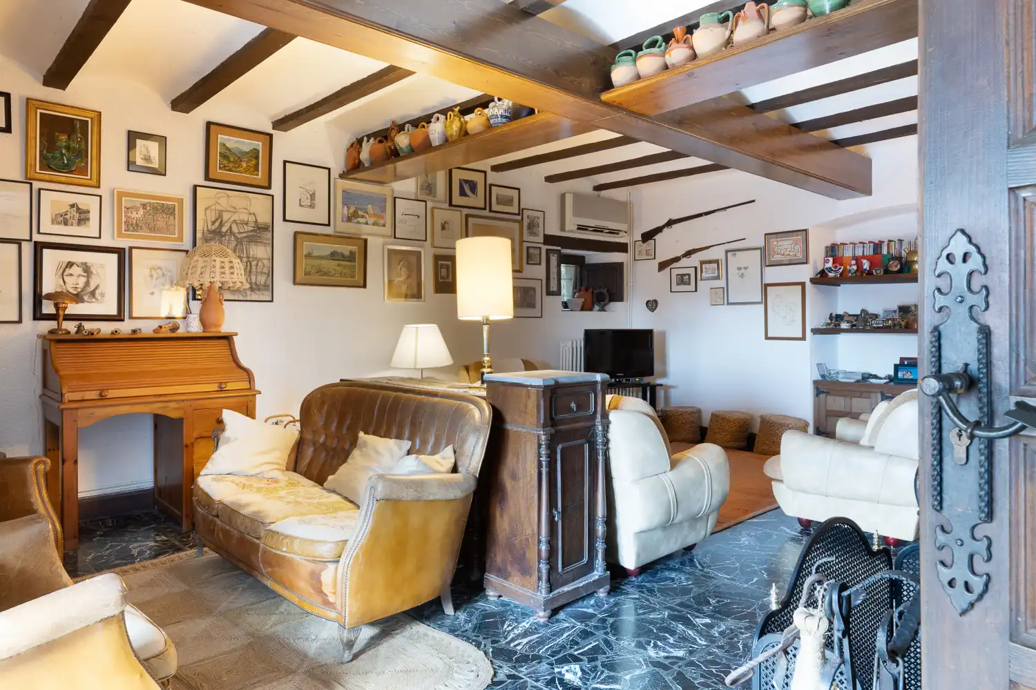Sala d'estar de Finca rústica en venda en Massanes amb Aire condicionat, Calefacció i Jardí privat