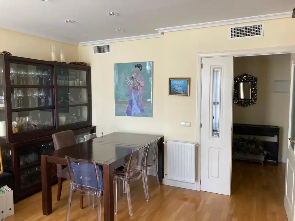 Dining room of Flat for rent in Madrid  with Air Conditioner, Heating and Parquet flooring