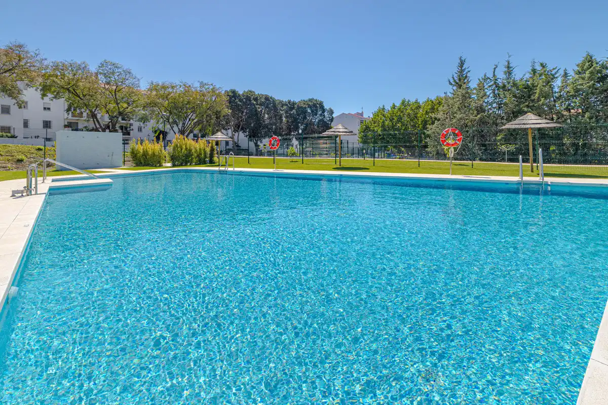 Piso con piscina en venta en Estepona - Estepona,Centro,Calle Alfarnate, imagen 23